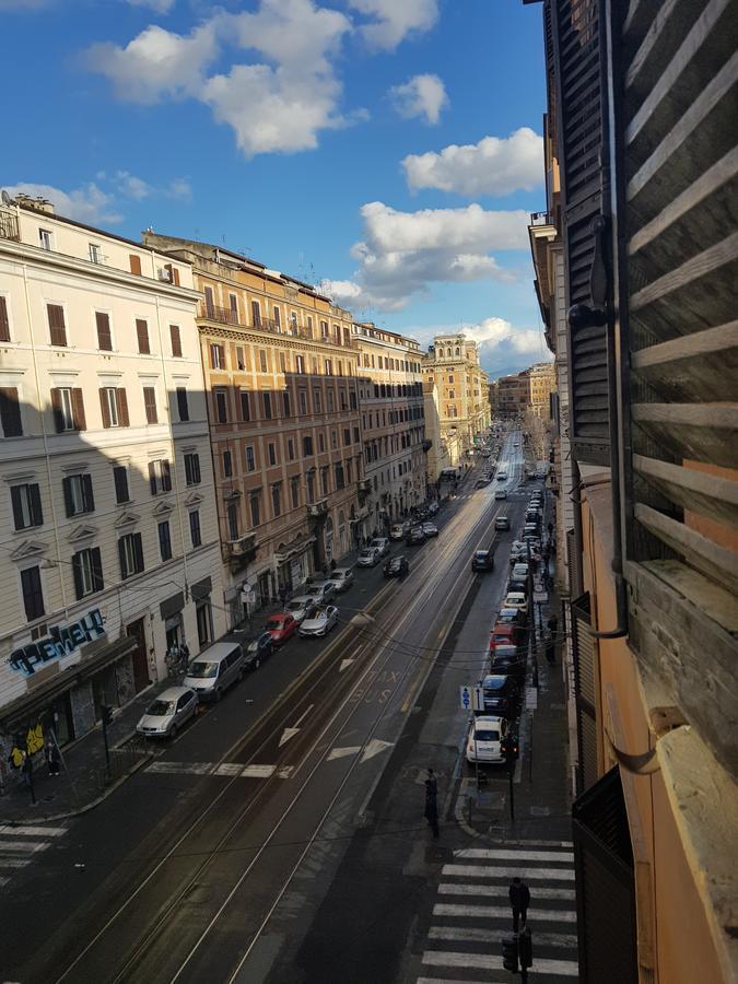 Domus Rudy Hotel Rome Exterior photo